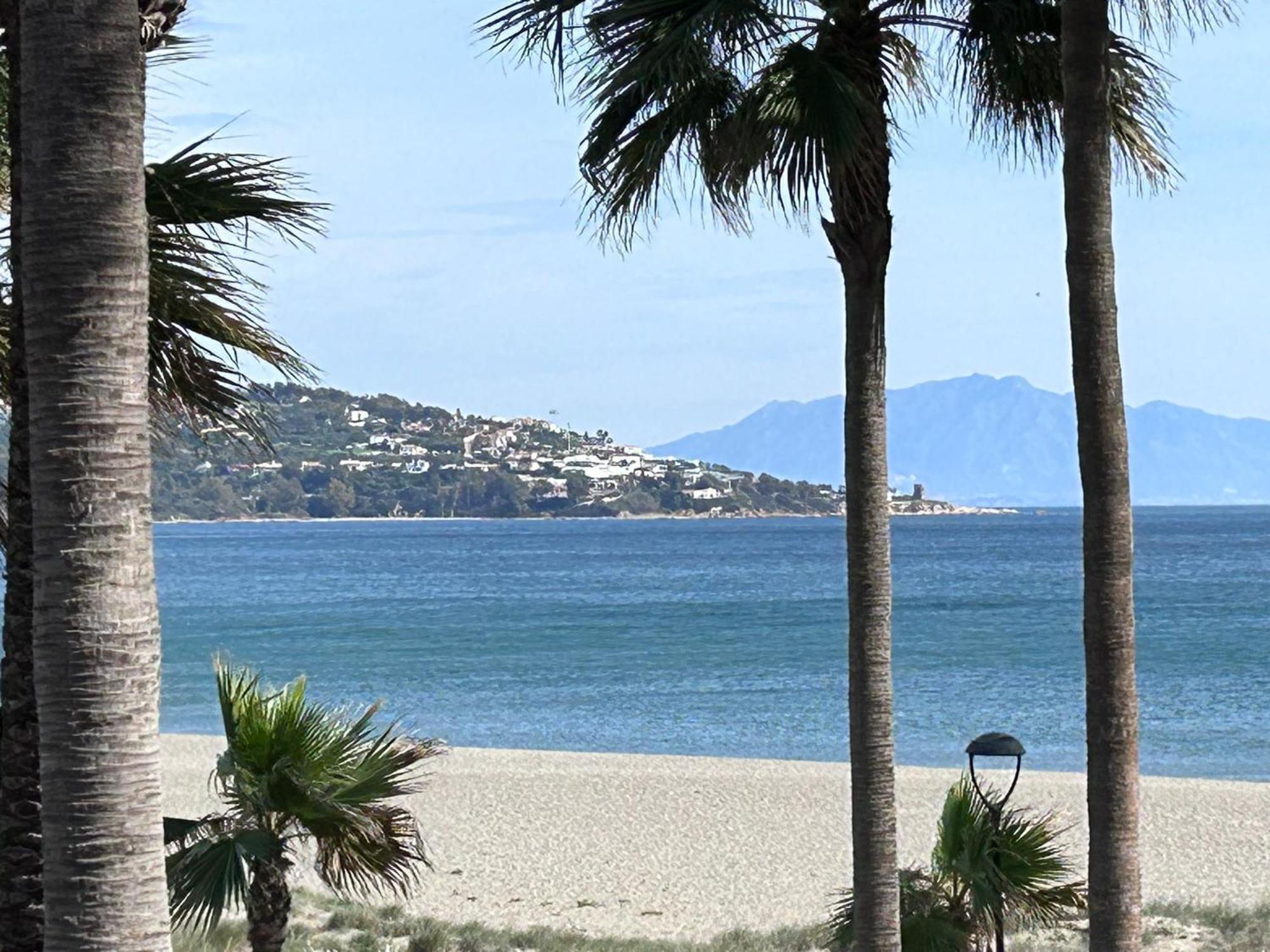 Puerto Con Vistas Al Mar Apartment Sotogrande