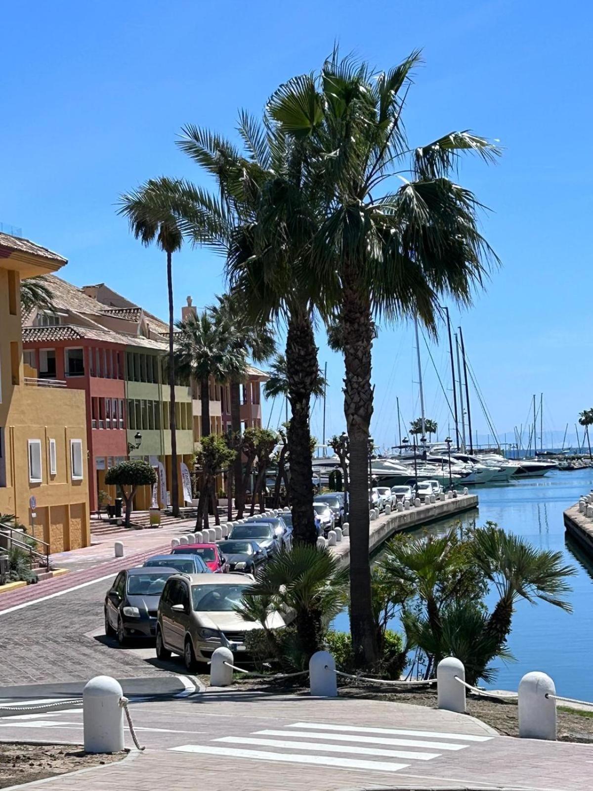 Puerto Con Vistas Al Mar Sotogrande